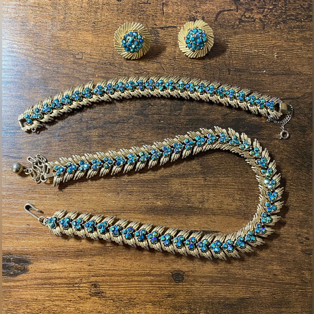 Trifari Blue aurora Borealis Necklace Earrings Bracelet Set 1950’s